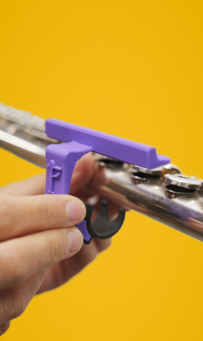 User attaching their Fluture Ergo in seconds.